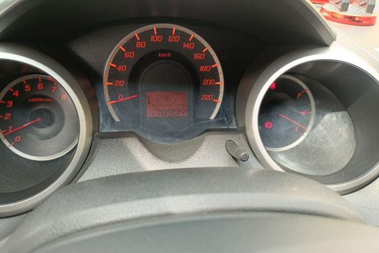 Used Honda Fit 2011 1.3L automatic comfort version Odometer Close Up