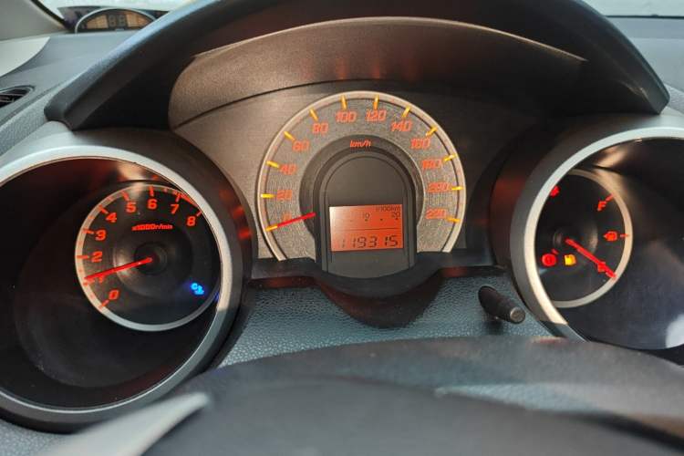 Used Honda Fit 2011 1.5L Automatic Luxury Edition Odometer Close Up