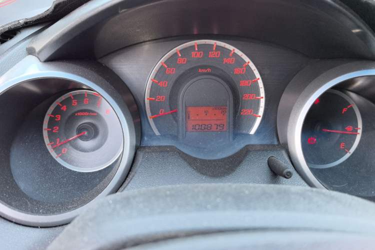 Used Honda Fit 2011 1.3L automatic comfort version Odometer Close Up