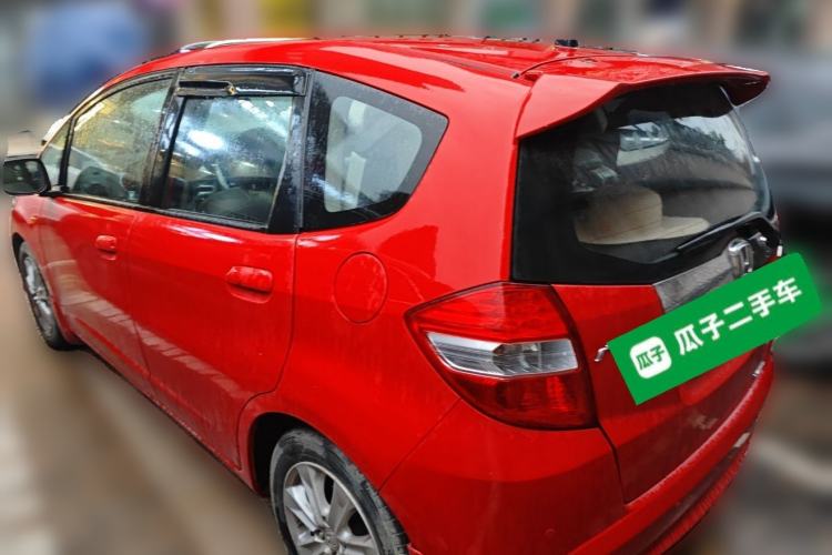 Used Honda Fit 2011 1.5L Automatic Luxury Edition Rear Left 45 Deg