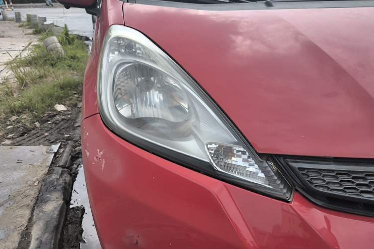 Used Honda Fit 2011 1.3L automatic comfort version Right Front Headlight