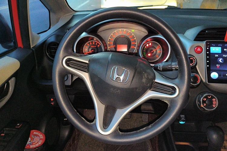 Used Honda Fit 2011 1.3L automatic comfort version Steering Wheel