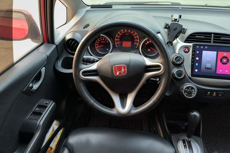 Used Honda Fit 2011 1.3L automatic comfort version Steering Wheel