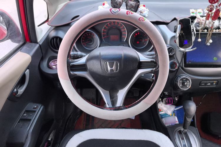 Used Honda Fit 2011 1.3L automatic comfort version Steering Wheel
