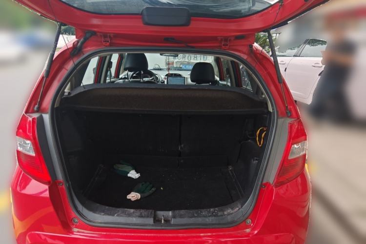 Used Honda Fit 2011 1.5L Automatic Luxury Edition Trunk
