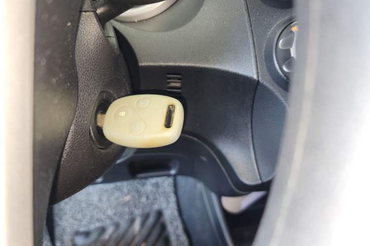 Used Honda Fit 2011 1.5L Automatic Luxury Edition Vehicle Key