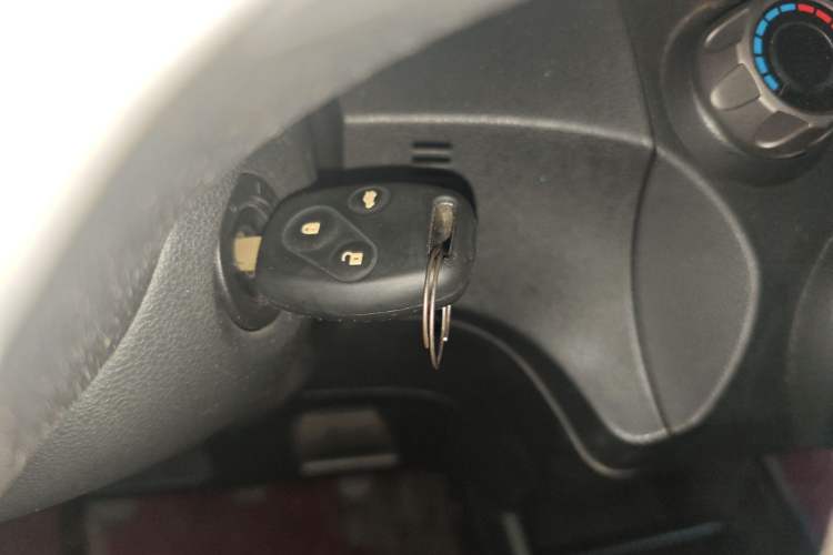 Used Honda Fit 2011 1.3L manual Comfort version Vehicle Key