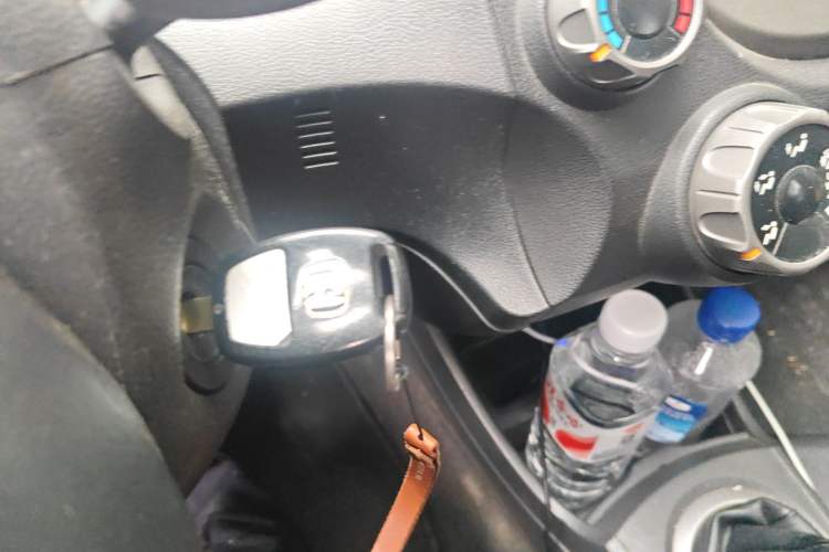 Used Honda Fit 2011 1.3L manual Comfort version Vehicle Key