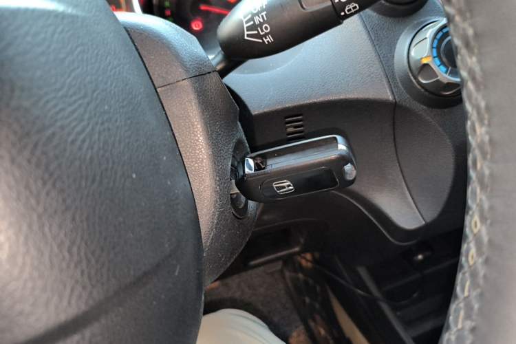 Used Honda Fit 2011 1.3L automatic comfort version Vehicle Key