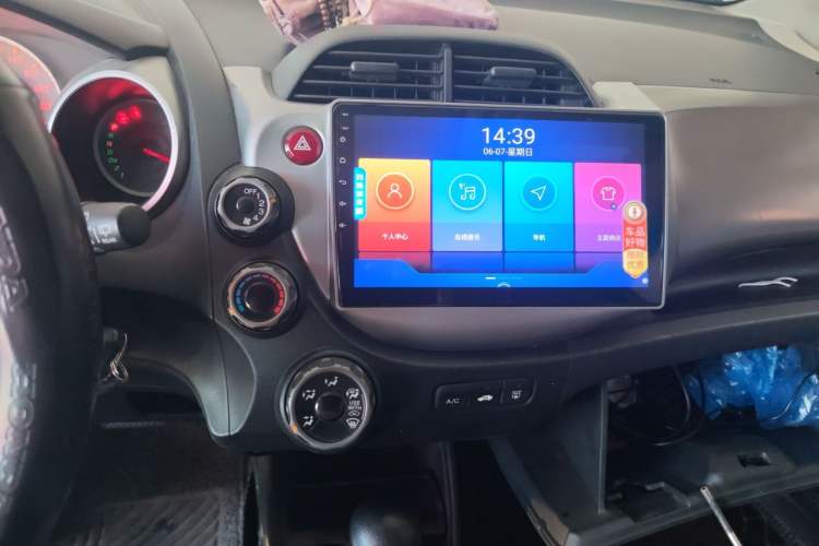 Used Honda Fit 2011 1.3L automatic comfort version Audio And AC Panel