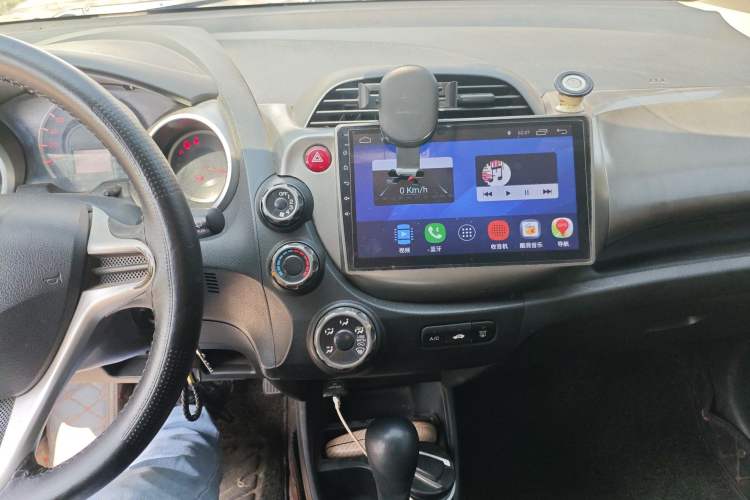 Used Honda Fit 2011 1.3L automatic comfort version Audio And AC Panel