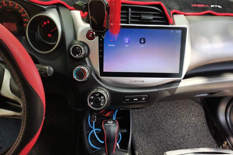 Used Honda Fit 2011 1.3L automatic comfort version Audio And AC Panel