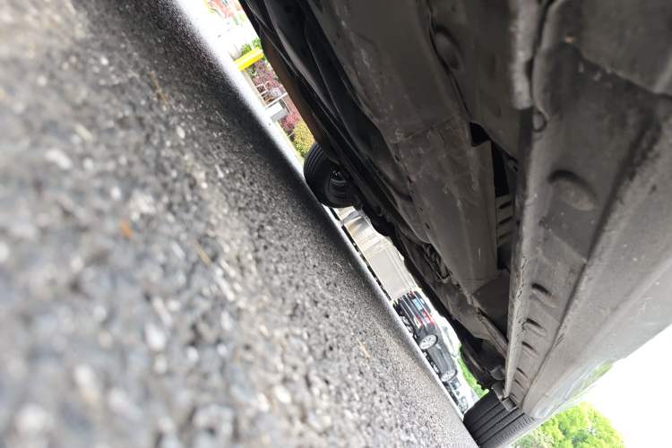 Used Honda Fit 2011 1.3L manual Comfort version Chassis Front Left