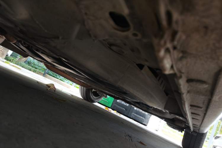 Used Honda Fit 2011 1.3L automatic comfort version Chassis Front Left