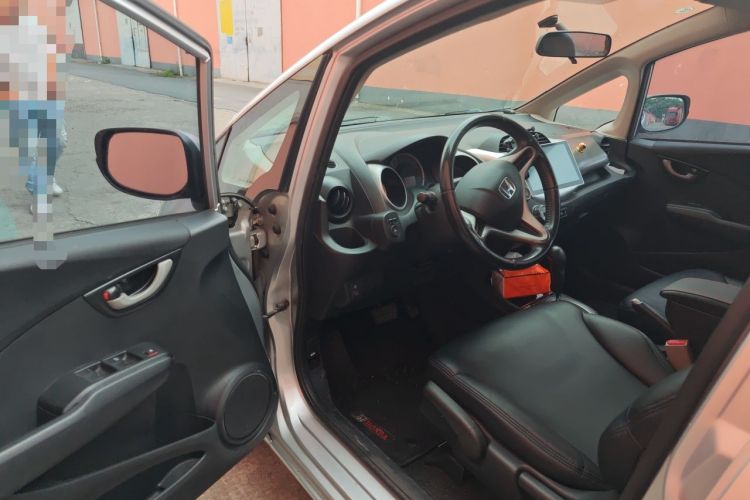 Used Honda Fit 2011 1.3L automatic comfort version Driver Seat