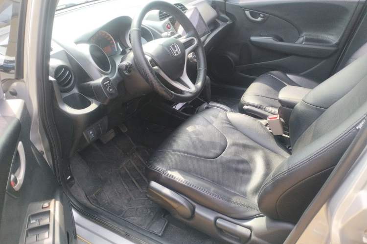 Used Honda Fit 2011 1.3L automatic comfort version Driver Seat