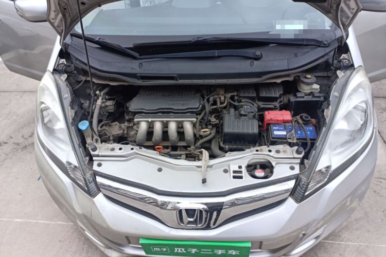 Used Honda Fit 2011 1.3L automatic comfort version Engine Bay
