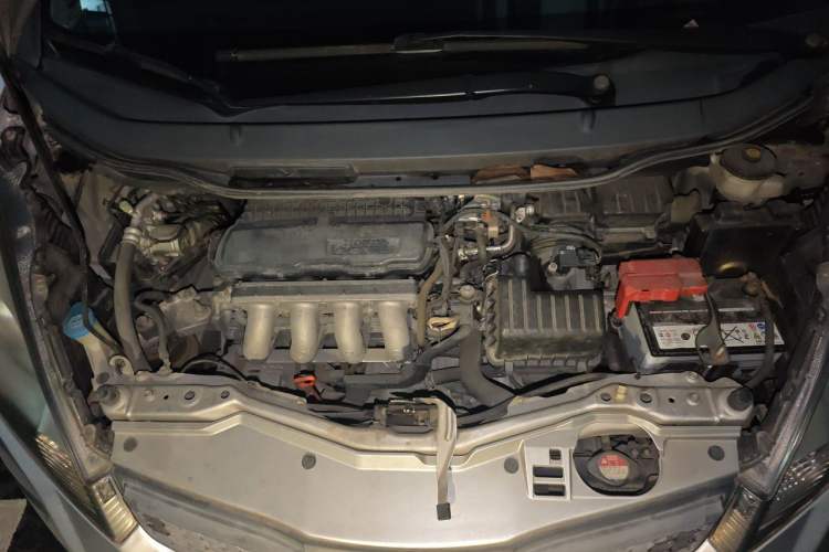 Used Honda Fit 2011 1.3L automatic comfort version Engine Bay