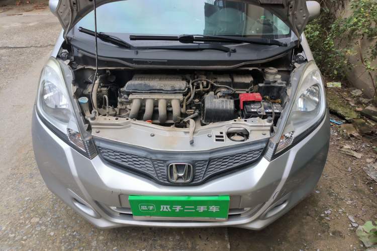 Used Honda Fit 2011 1.3L automatic comfort version Engine Bay