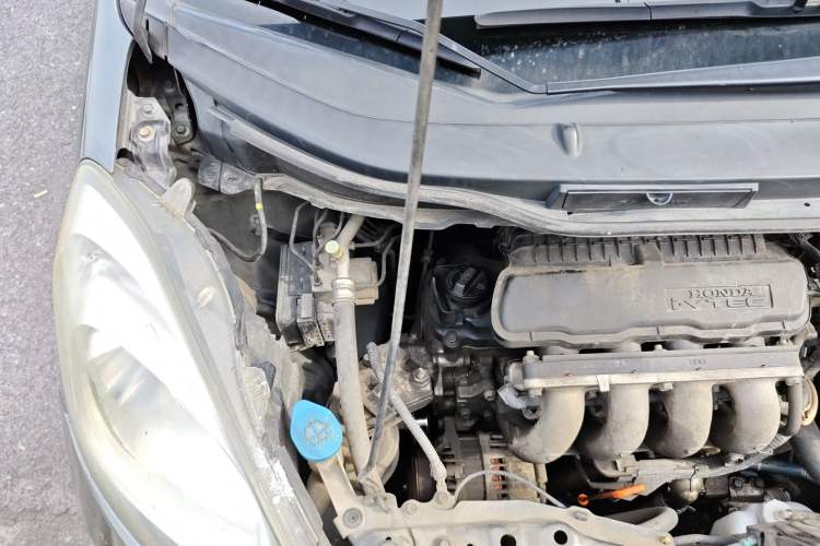 Used Honda Fit 2011 1.3L manual Comfort version Engine Bay Right