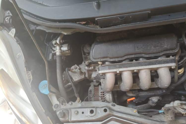 Used Honda Fit 2011 1.3L automatic comfort version Engine Bay Right