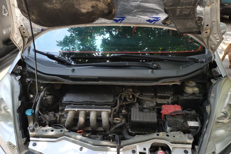 Used Honda Fit 2011 1.3L automatic comfort version Engine Bay