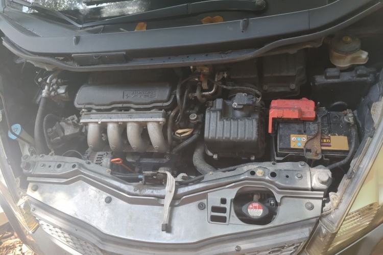 Used Honda Fit 2011 1.3L automatic comfort version Engine Bay