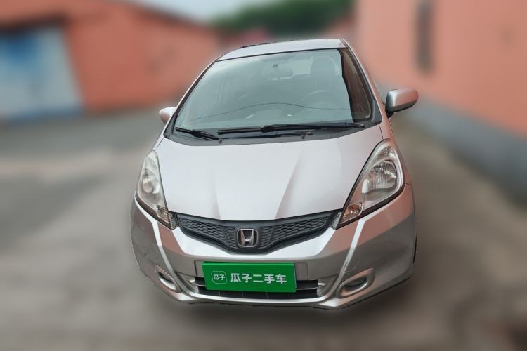Used Honda Fit 2011 1.3L automatic comfort version Front