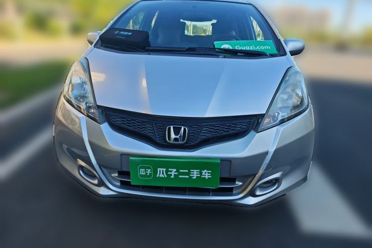 Used Honda Fit 2011 1.3L manual Comfort version Front