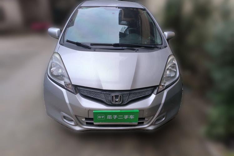 Used Honda Fit 2011 1.3L automatic comfort version Front