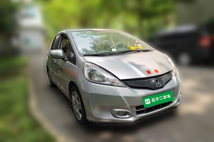 Used Honda Fit 2011 1.3L automatic comfort version Front Right 45 Deg