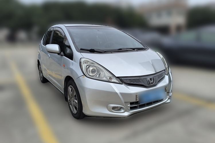 Used Honda Fit 2011 1.3L manual Comfort version Front Right 45 Deg