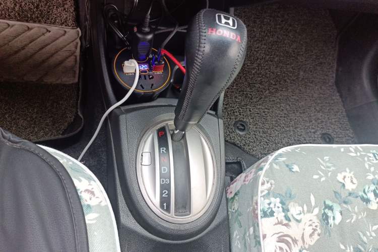Used Honda Fit 2011 1.3L automatic comfort version Gear Lever