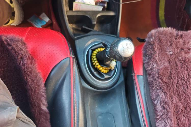 Used Honda Fit 2011 1.3L manual Comfort version Gear Lever