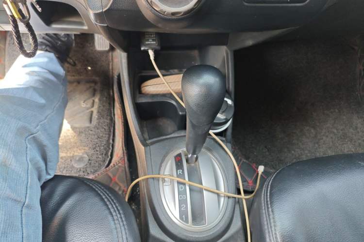 Used Honda Fit 2011 1.3L automatic comfort version Gear Lever