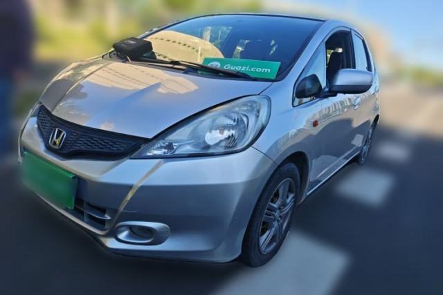 Used Honda Fit 2011 1.3L manual Comfort version
