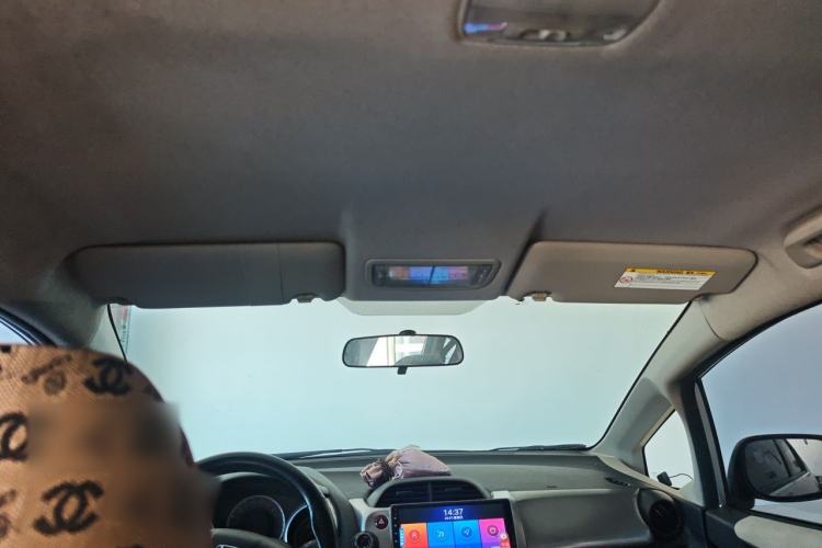 Used Honda Fit 2011 1.3L automatic comfort version Headliner