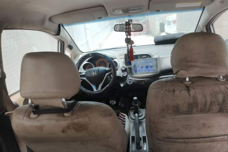 Used Honda Fit 2011 1.3L manual Comfort version Headliner