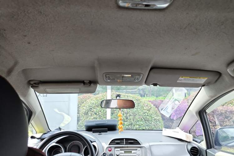Used Honda Fit 2011 1.3L manual Comfort version Headliner