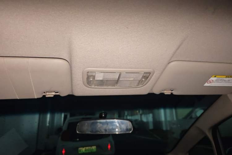 Used Honda Fit 2011 1.3L automatic comfort version Headliner