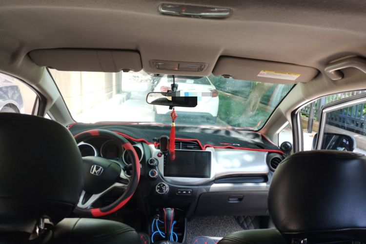 Used Honda Fit 2011 1.3L automatic comfort version Headliner