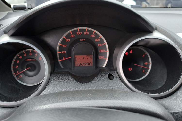 Used Honda Fit 2011 1.3L manual Comfort version Instrument Cluster