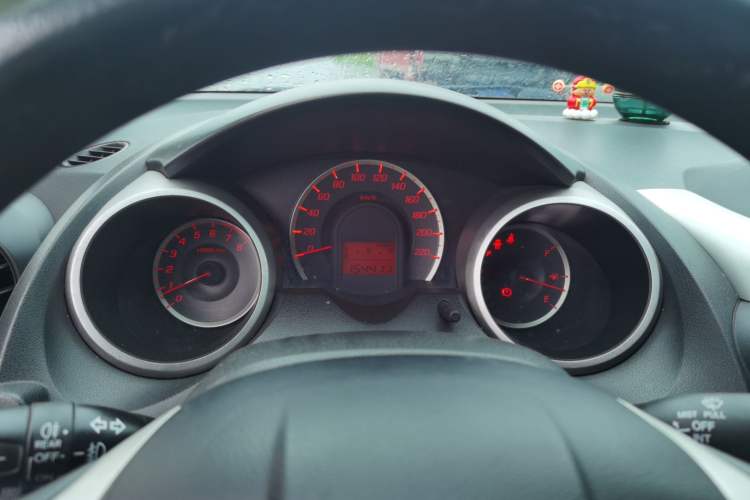 Used Honda Fit 2011 1.3L automatic comfort version Instrument Cluster
