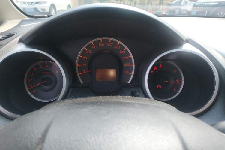 Used Honda Fit 2011 1.3L automatic comfort version Instrument Cluster