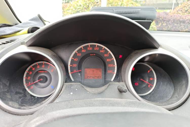 Used Honda Fit 2011 1.3L manual Comfort version Instrument Cluster