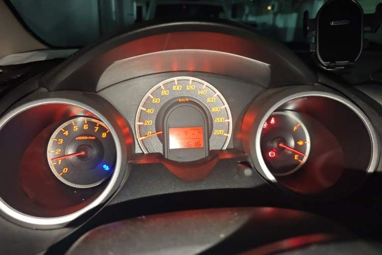 Used Honda Fit 2011 1.3L automatic comfort version Instrument Cluster
