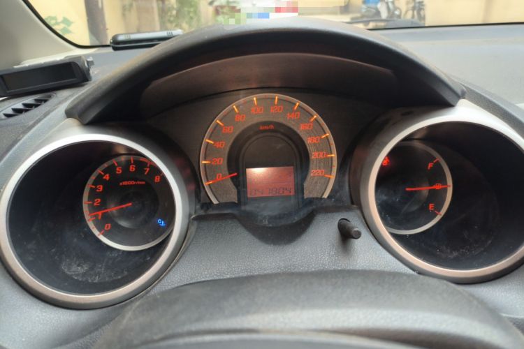 Used Honda Fit 2011 1.3L automatic comfort version Instrument Cluster
