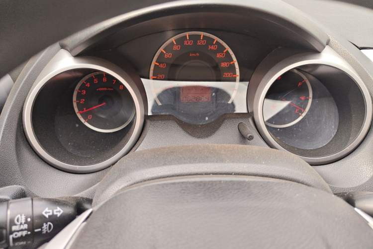 Used Honda Fit 2011 1.5L manual luxury version Instrument Cluster