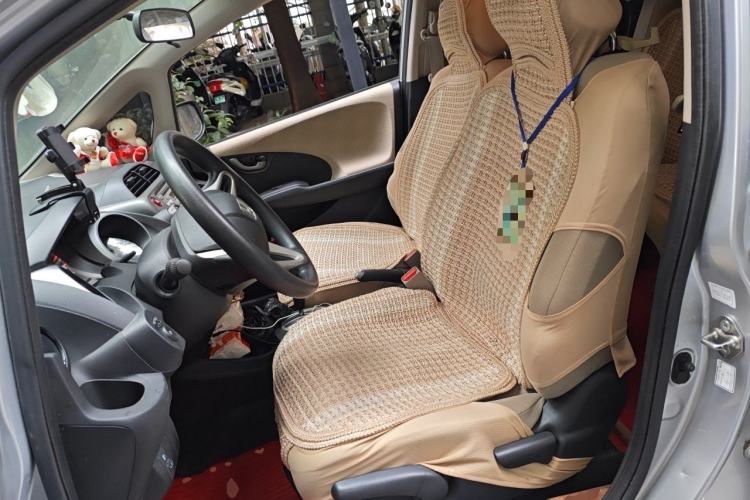 Used Honda Fit 2011 1.3L automatic comfort version Left Front Seat