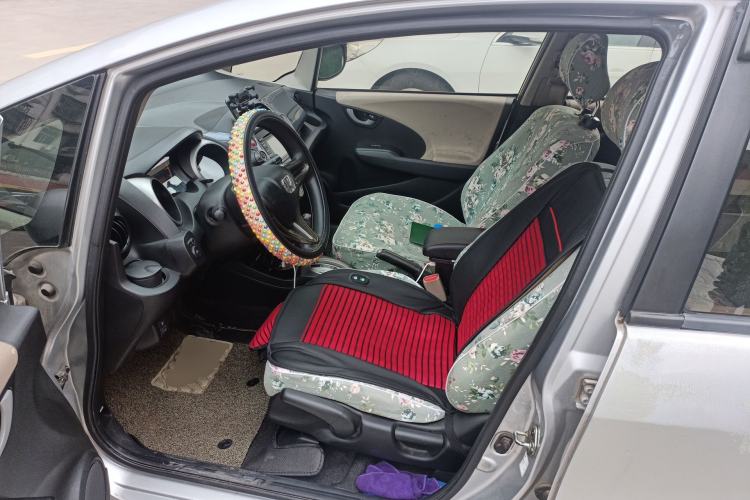 Used Honda Fit 2011 1.3L automatic comfort version Left Front Seat